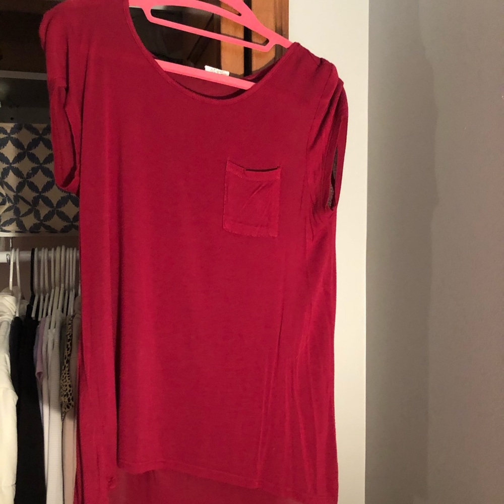 Red pocket tea shirt